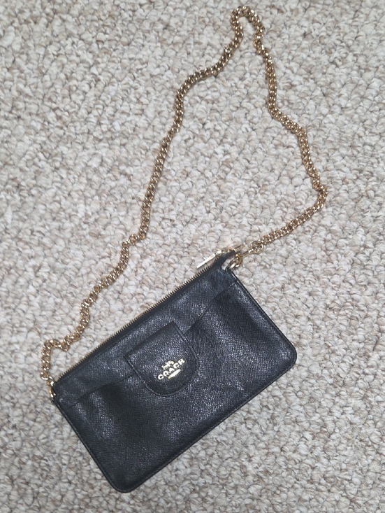 Coach Handbags - Coach Poppy Crossbody Wristlet With Chain